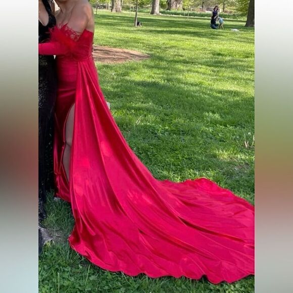 ‎Sherri Hill Prom Dress - Picture 10 of 14